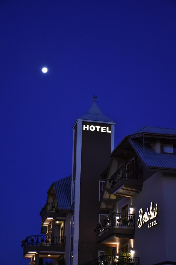 Hotel Bertoluci Gramado Extérieur photo